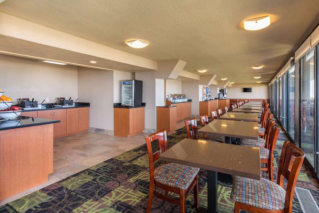 Coastal Hotel & Suites Virginia Beach - Oceanfront Restoran gambar