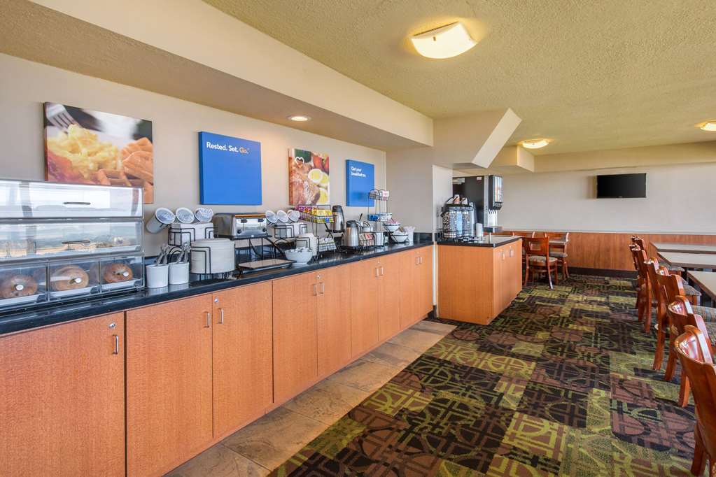 Coastal Hotel & Suites Virginia Beach - Oceanfront Restoran gambar